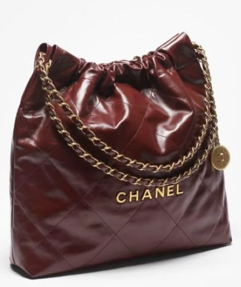 This is a Chanel 22 bag made of shiny calfs...